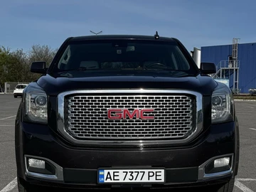 Авто GMC Yukon 2015 № 8976441
