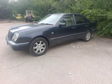 Авто Mercedes E Серия 1995 № 8976586