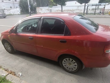 Авто Chevrolet Aveo 2005 № 8976625