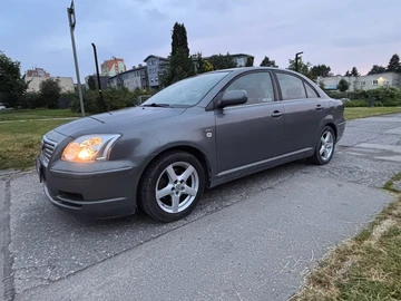 Авто Toyota Avensis 2004 № 8976721