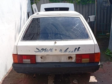 Авто ВАЗ 2109 1992 № 8976733
