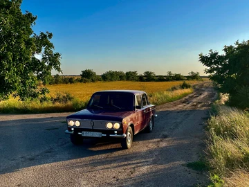 Авто ВАЗ 2103 1978 № 8976778