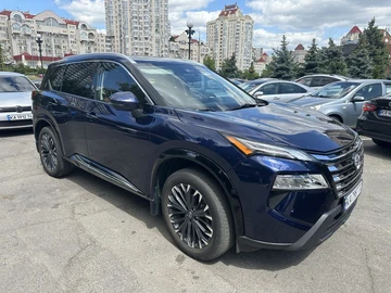 Авто Nissan Rogue 2024 № 8976881