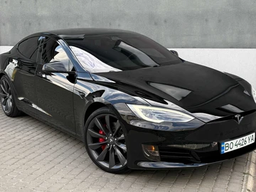 Авто Tesla Model S 2019 № 8976965