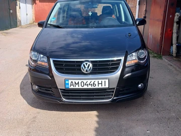 Авто Volkswagen Touran 2007 № 8977080
