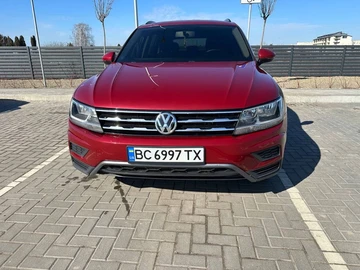 Авто Volkswagen Tiguan 2017 № 8977156