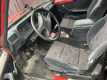 Авто ВАЗ 2107 1989 № 8977173