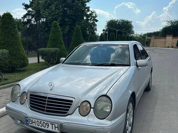 Авто Mercedes 220 2001 № 8977305