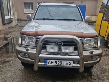 Авто Toyota Land Cruiser 100 2004 № 8977359