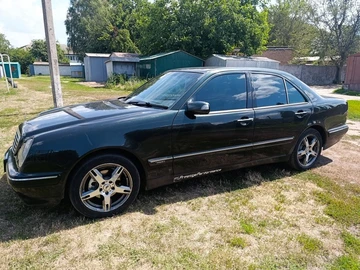 Авто Mercedes E Серия 2000 № 8977385