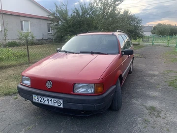 Авто Volkswagen Passat Hatchback 1990 № 8977496