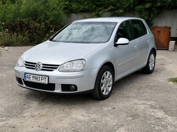 Авто Volkswagen Golf 2005 № 8977511