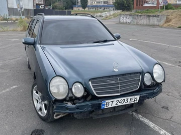 Авто Mercedes 220 2000 № 8977578
