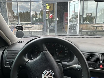 Авто Volkswagen Golf 2001 № 8977670