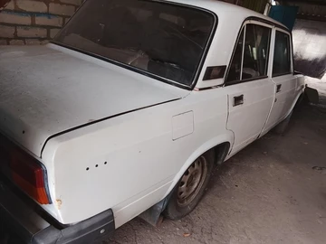 Авто ВАЗ 2105 1985 № 8978226