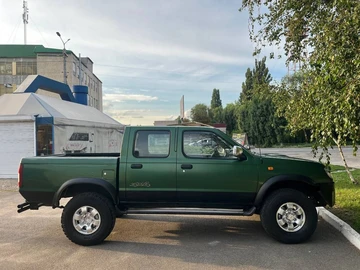 Авто Nissan Navara 2000 № 8978432