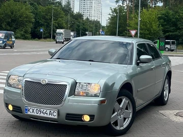 Авто Chrysler 300C 2006 № 8978578