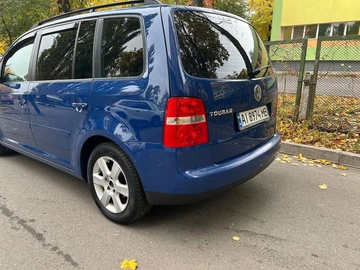 Авто Volkswagen Touran 2006 № 8978670