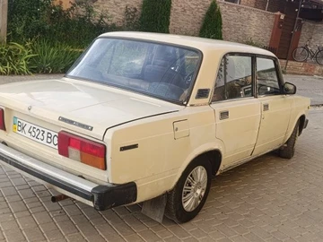 Авто ВАЗ 2105 1985 № 8978715