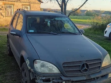 Авто Mercedes Ml Серия 2000 № 8978835
