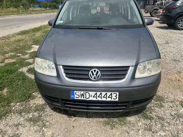 Авто Volkswagen Touran 2006 № 8978869