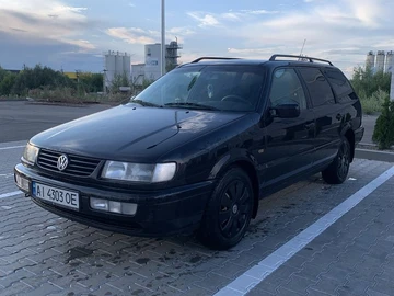 Авто Volkswagen Passat Variant 1995 № 8979083