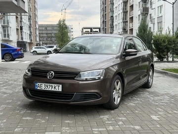 Авто Volkswagen Jetta 2012 № 8979180