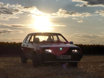 Авто ВАЗ 2109 1992 № 8979216
