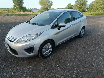 Авто Ford Fiesta 2012 № 8979536