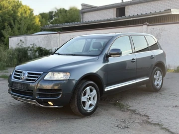 Авто Volkswagen Touareg 2005 № 8979593