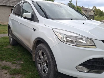 Авто Ford Kuga 2015 № 8979674