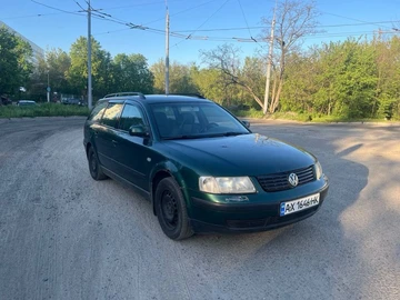 Авто Volkswagen Passat Variant 2000 № 8979675