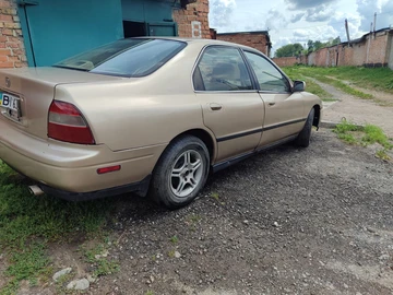 Авто Honda Accord 1995 № 8979834