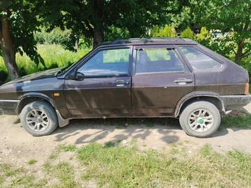Авто ВАЗ 2109 2001 № 8979842
