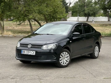 Авто Volkswagen Polo 2013 № 8979960