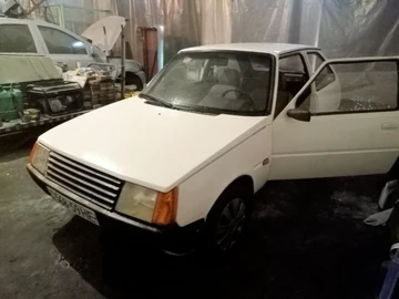 Авто ЗАЗ 1102 1993 № 8979971