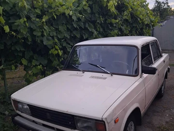 Авто ВАЗ 2105 1988 № 8980109