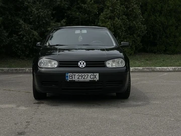Авто Volkswagen Golf 2000 № 8980131