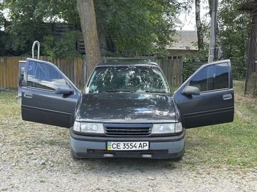 Авто Opel Vectra 1991 № 8980258