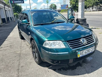 Авто Volkswagen Passat Variant 2004 № 8980356