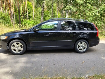 Авто Volvo V50 2008 № 8980422