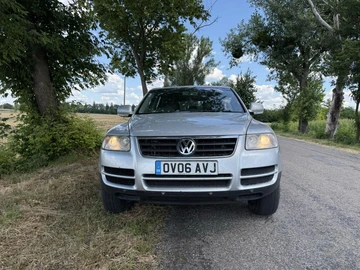 Авто Volkswagen Touareg 2006 № 8980435