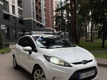 Авто Ford Fiesta 2011 № 8980452