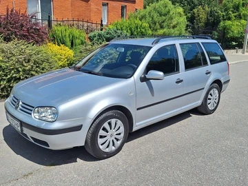 Авто Volkswagen Golf 2002 № 8980565