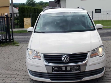 Авто Volkswagen Touran 2009 № 8980661