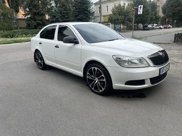 Авто Skoda Octavia 2009 № 8980685