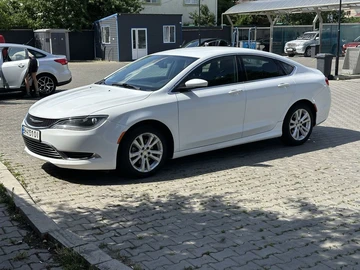 Авто Chrysler 200 2015 № 8980767