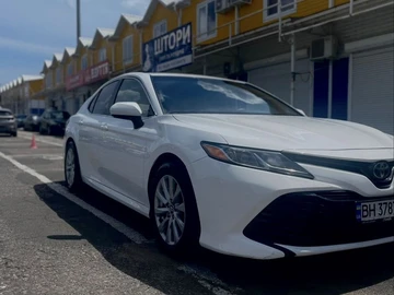 Авто Toyota Camry 2018 № 8980849