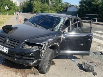 Авто Volkswagen Touareg 2004 № 8980878