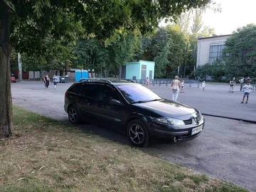 Авто Renault 4 2007 № 8981155